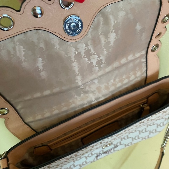 Karl Lagerfeld Elsa Scalloped Leather Bag - Picture 3 of 15